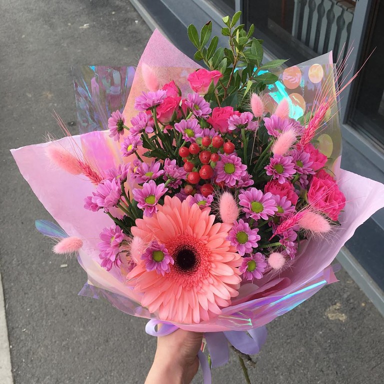 Букет цветов из: Розы, Герберы и Хризантемы в Елгозино