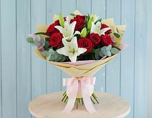 Букет цветов из:  Лилии и Розы в Елгозино