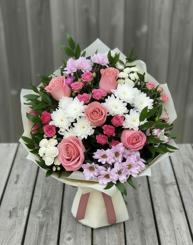 Букет цветов из: Альстромерии, Гвоздики, Розы и Хризантемы в Елгозино