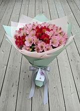Букет цветов из:  Альстромерии в Елгозино