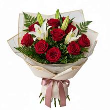 Букет цветов из:  Лилии и Розы в Елгозино