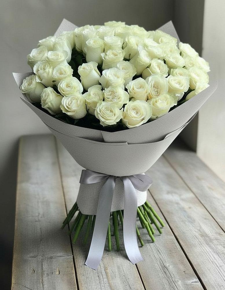 Букет 35 Белых роз в Елгозино