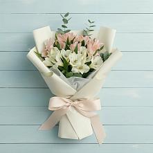 Букет цветов из:  Альстромерии в Елгозино