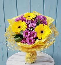 Букет цветов из:  Хризантемы и Герберы в Елгозино