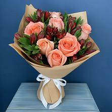 Букет цветов из:  Розы и Альстромерии в Елгозино