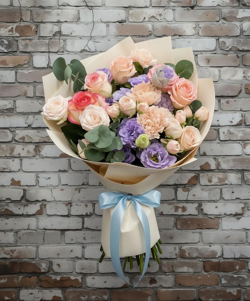 Букет цветов из: Розы, Лизиантусы и Гвоздики в Елгозино