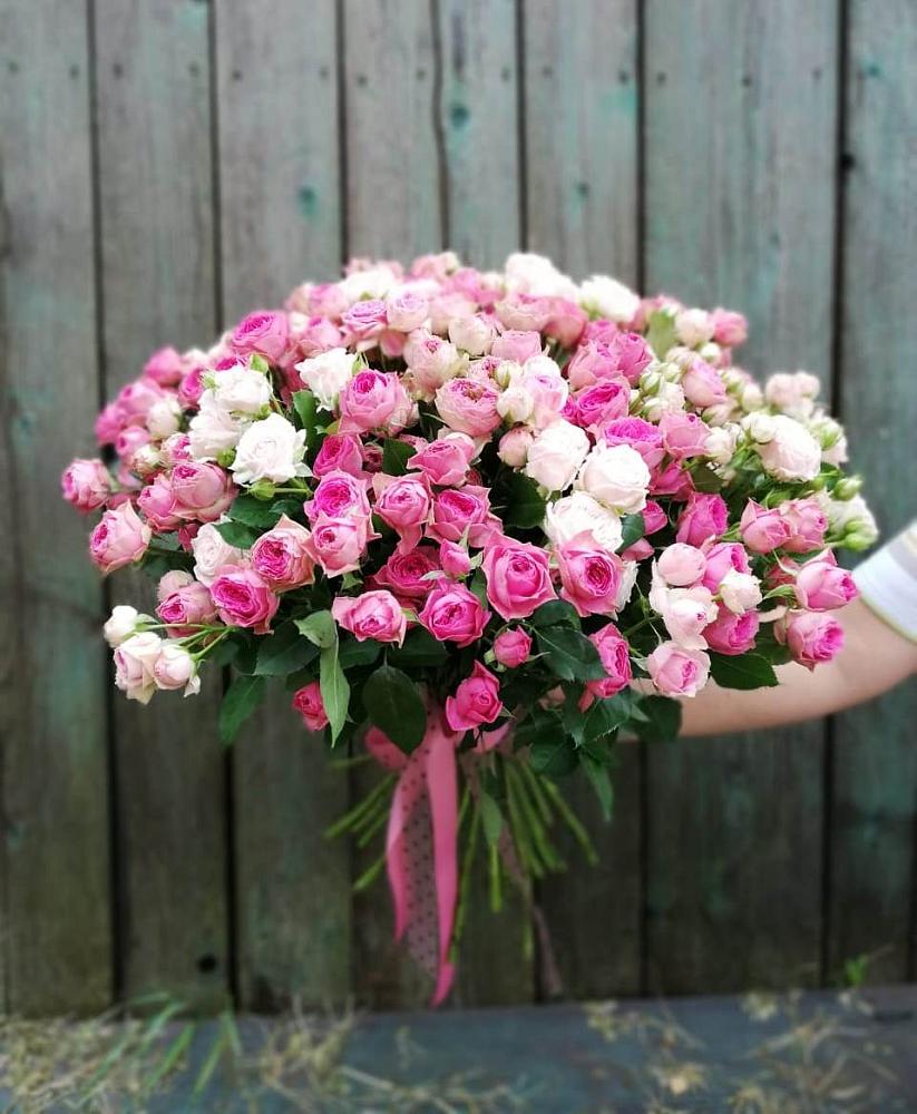 Букет Розовые кустовые розы Натали и Лав Лидия в Елгозино