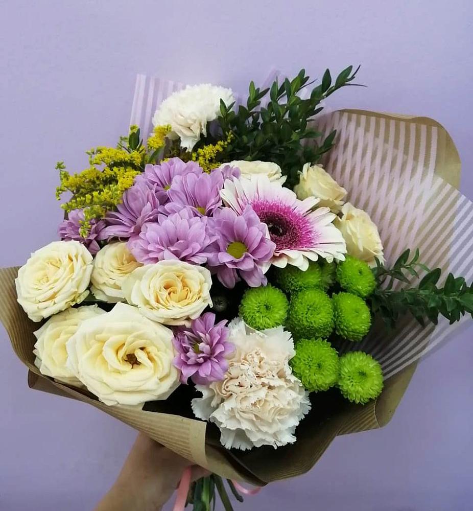 Букет цветов из: Хризантемы, Розы, Гвоздики и Герберы в Елгозино