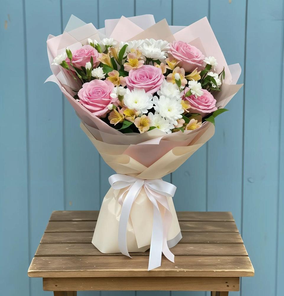 Букет цветов из: Гвоздики, Орхидеи и Розы в Елгозино